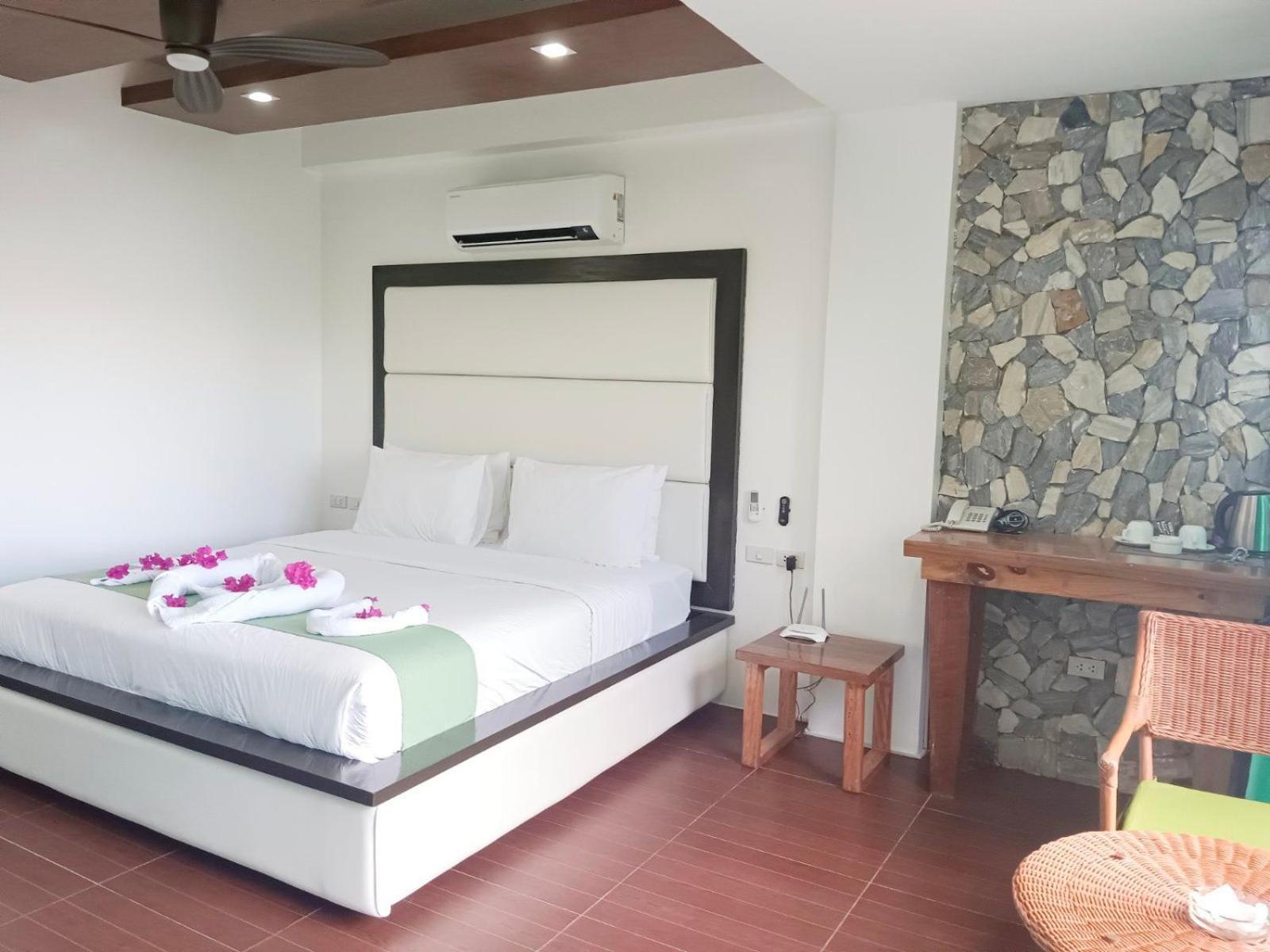 Manarra Sea View Resort Пуэрто-Галера Экстерьер фото