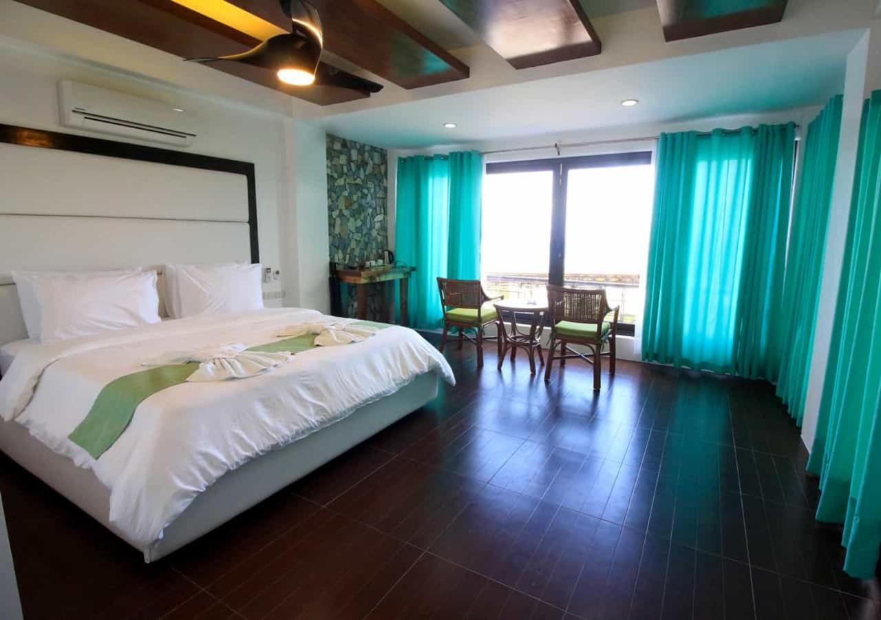 Manarra Sea View Resort Пуэрто-Галера Экстерьер фото